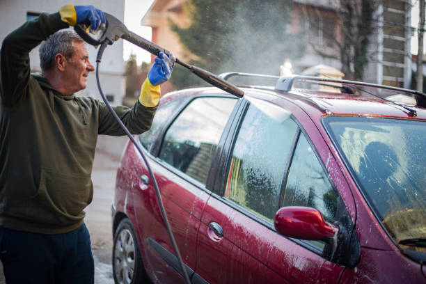 Best Pressure Washing Siding  in Montgomery, TX